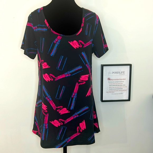 LuLaRoe Irma Tunic High low Blouse size Medium lipsticks cosmetology make up - Picture 1 of 9